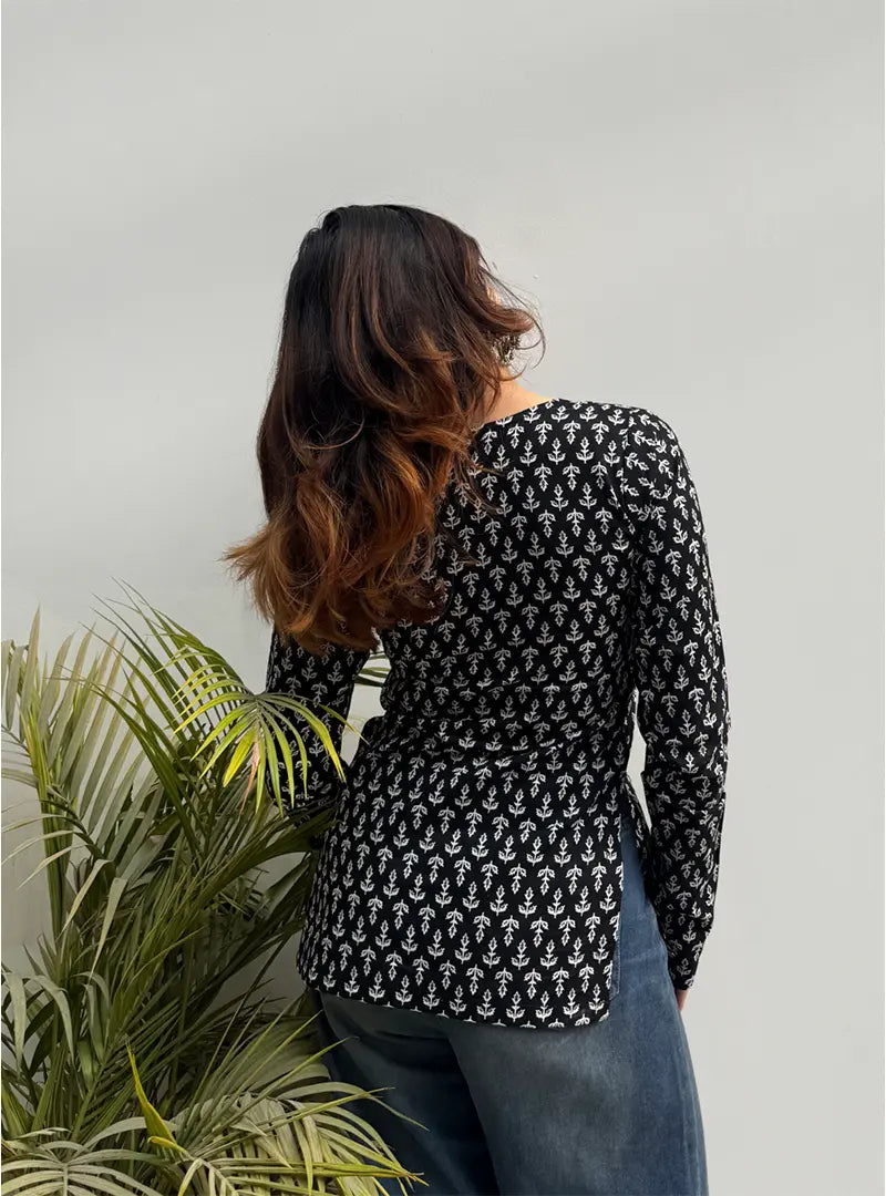 Saawariya Square Neck Kurti by Evara