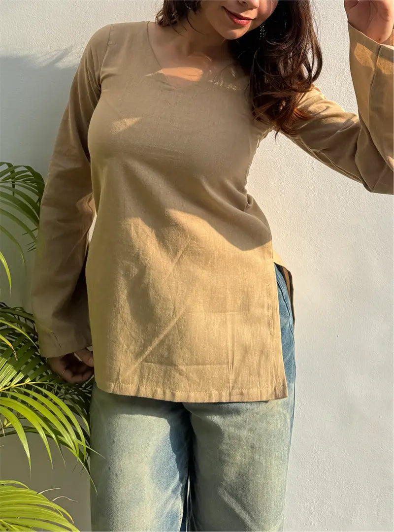 Saaras Bell Sleeves Kurti by Evara