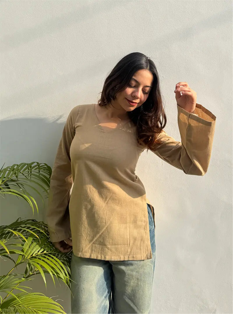 Saaras Bell Sleeves Kurti by Evara